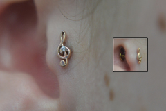 14g-14kt-Gold-Tragus-Treble-Clef