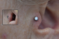 Tragus-with-neometal-clear-CZ