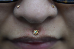 14kt-Gold-Toltec-philtrum