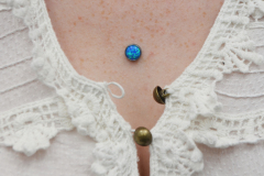 Center-chest-anatometal-opal